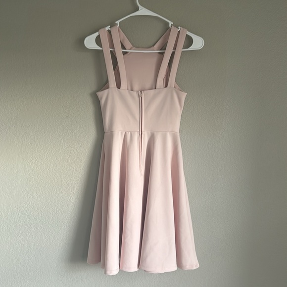 Light Pink Dress - Picture 4 of 8